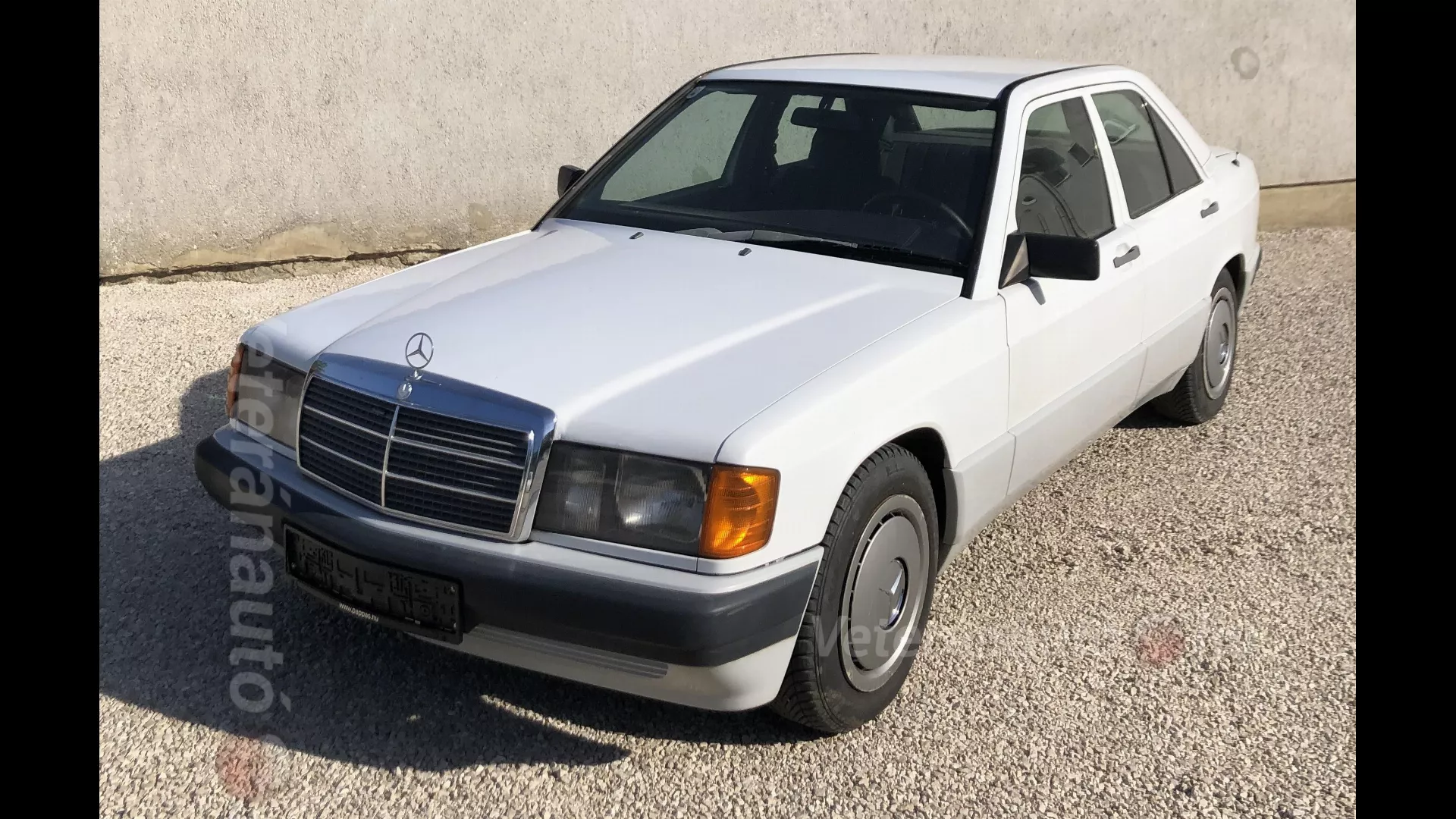 Mercedes 190D 1989-es évjáratú eladó.