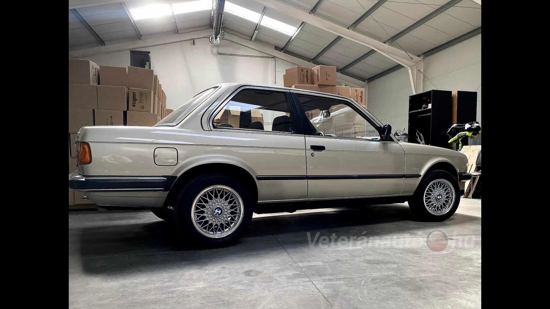 BMW 320i, 6 henger, OT